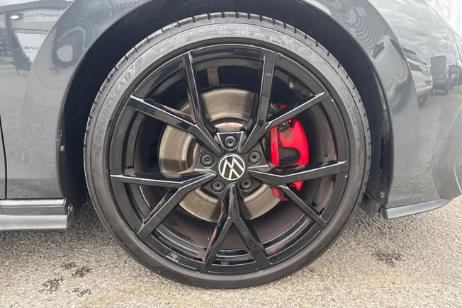 VOLKSWAGEN Golf Photo 5