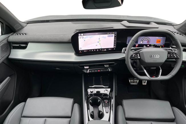 AUDI Q3 Photo 10
