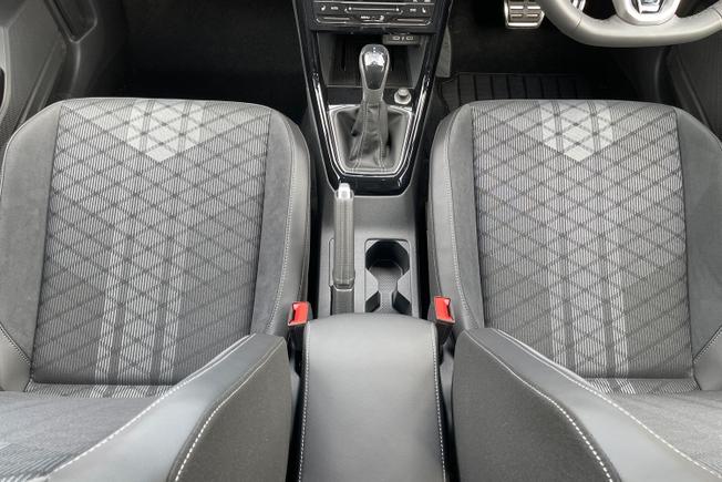 VOLKSWAGEN T-Cross Photo 39
