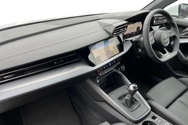 Audi A3 Photo 2