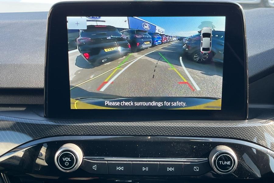 Ford Kuga Photo autoimg-18337addee13f1cf4e3814ffd8d1254afe6ee13e.jpg