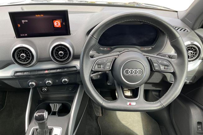 AUDI Q2 Photo 11