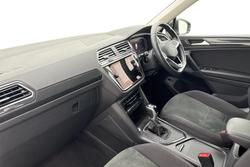 Volkswagen Tiguan Photo 2
