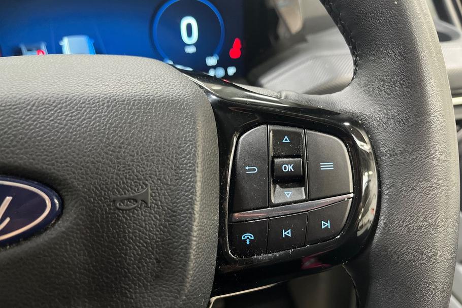 Used Ford TRANSIT CUSTOM WO25UHP 33