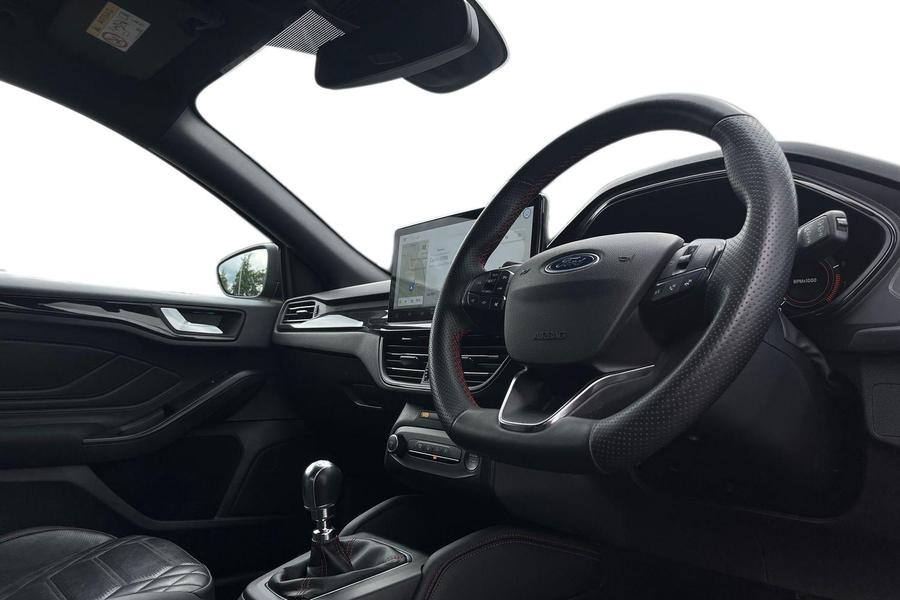 Ford FOCUS Photo autoimg-183f569d9f1a316c0be724fdc40049a3b0000072.jpg