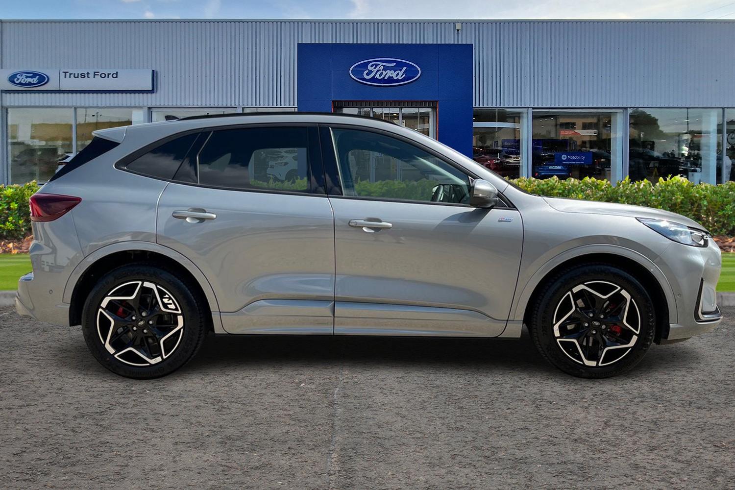 Ford Kuga Photo 2