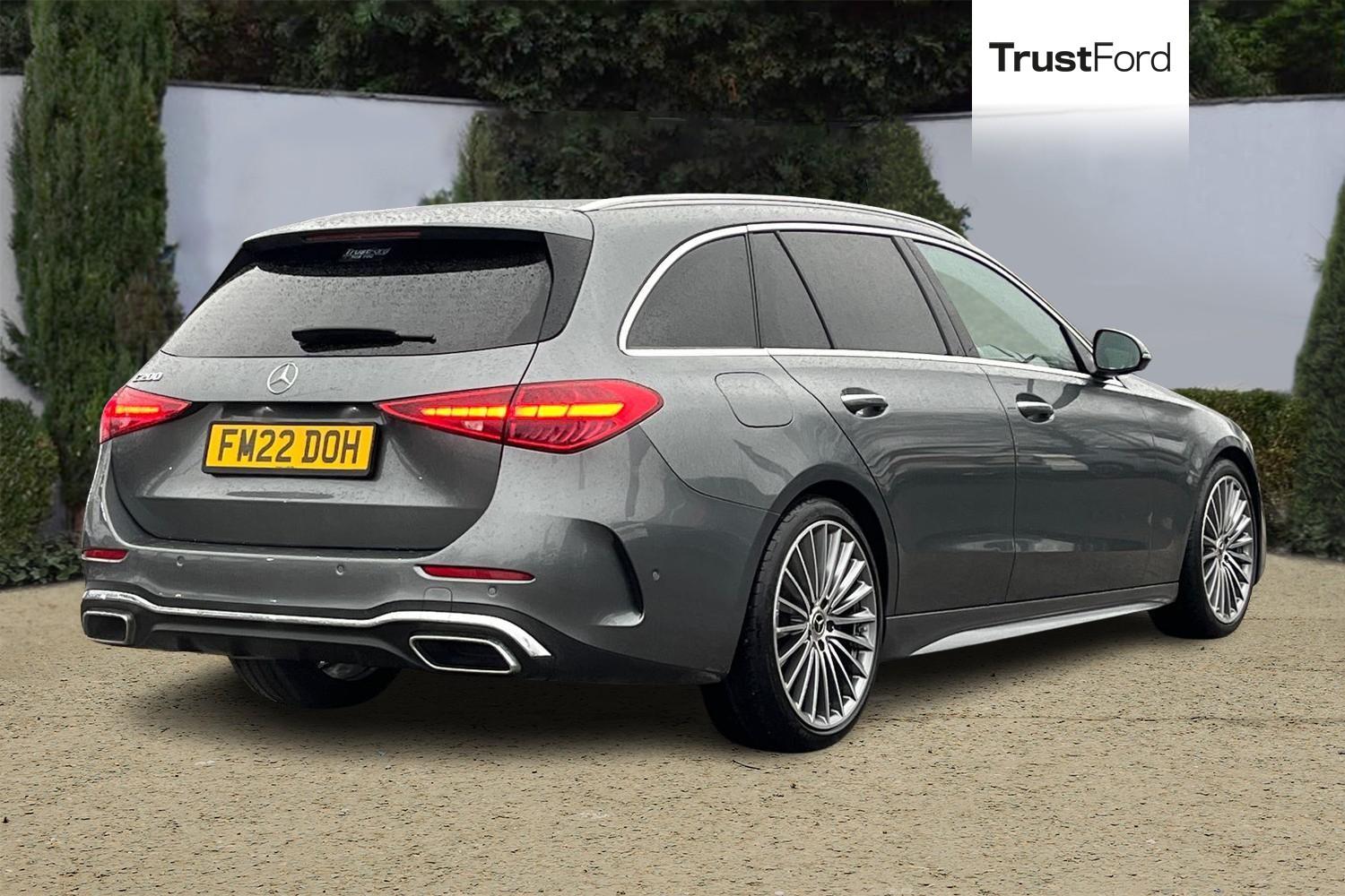Mercedes-Benz C CLASS Photo 3