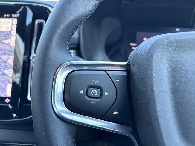 VOLVO Xc40 Photo 16