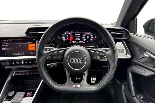 Audi S3 Photo 11