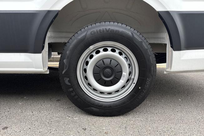 VOLKSWAGEN Crafter Photo 25