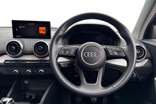AUDI Q2 Photo 11