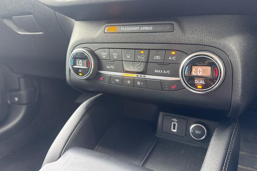 Ford FOCUS Photo autoimg-1854d873f23ed7f7c8ec37d465606feebc84a3fc.jpg