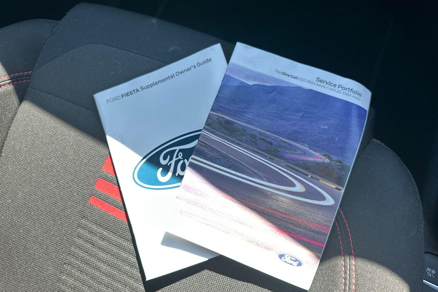 Ford FIESTA Photo 21