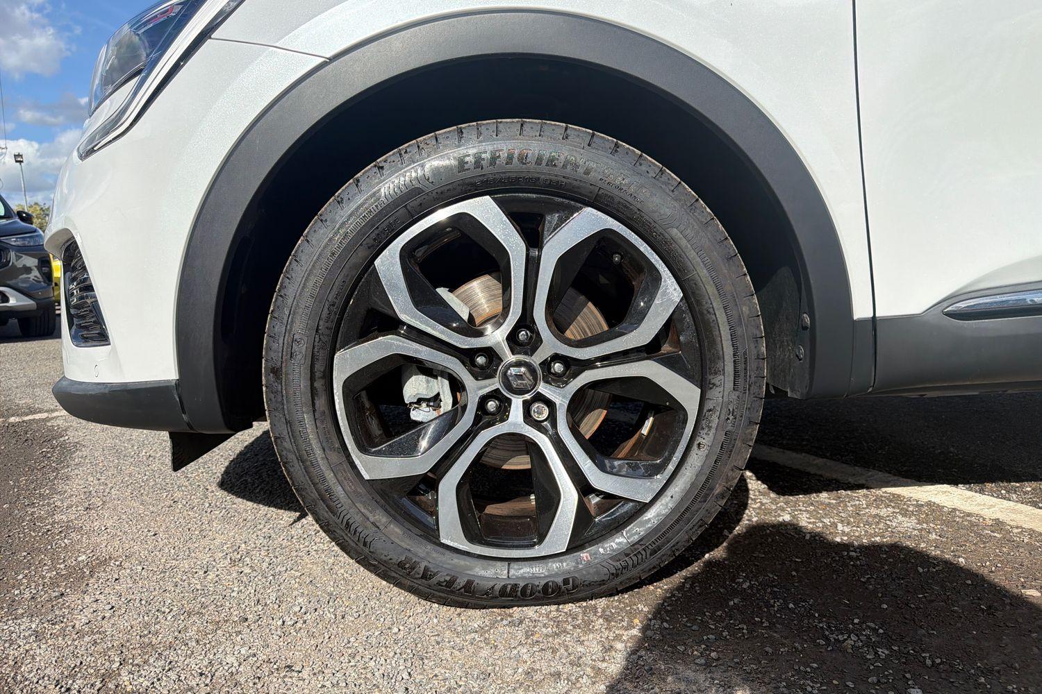 Renault ARKANA Photo 24