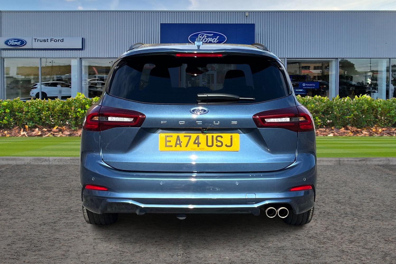 Ford FOCUS Photo 6