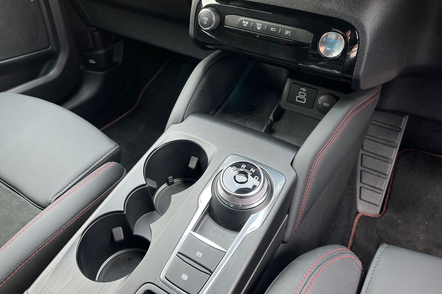 Ford Kuga Photo 32