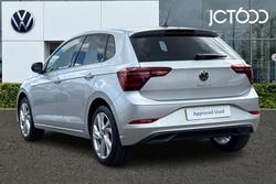 VOLKSWAGEN Polo Photo 3