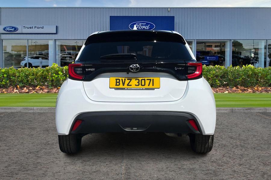 Toyota YARIS Photo autoimg-1863ce57b93a003276c13bc8003df2d9ee8eb2a6.jpg
