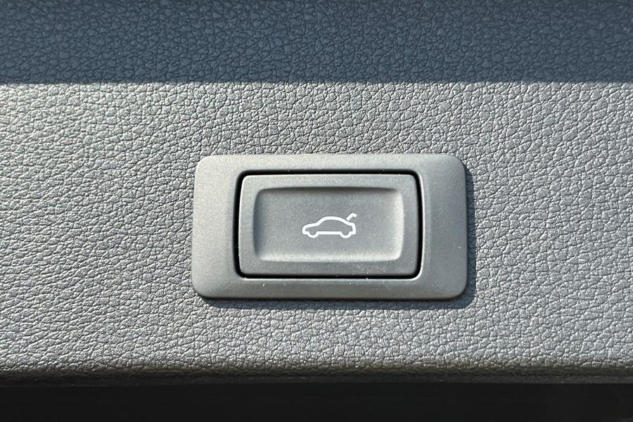 Audi Q2 Photo autoimg-1868c3187e6ea1e8dcff1339df7730938834cbad.jpg