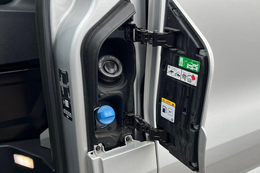 Ford TRANSIT CUSTOM Photo autoimg-186d02c3156401c08953de5b13ea46f0b243bd0f.jpg