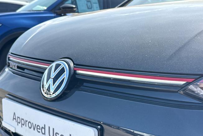 VOLKSWAGEN Golf Photo 54