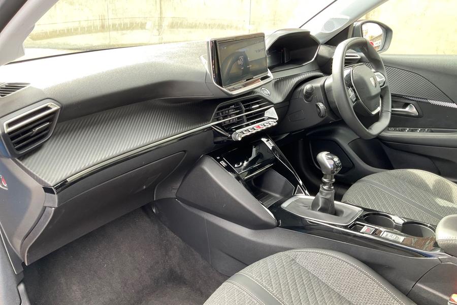 Peugeot 208 Photo autoimg-1870258b79ae2bad428372d98116862eb75afdfc.jpg