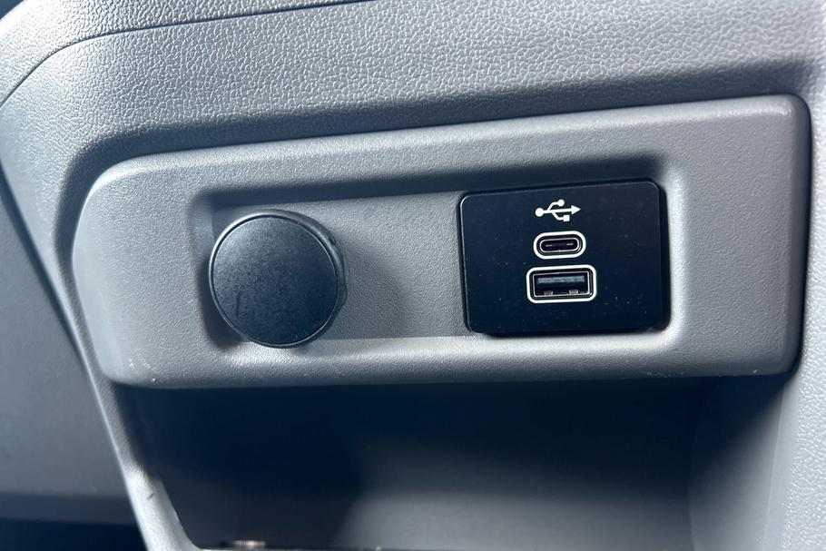 Used Ford TRANSIT CUSTOM LS74RVX 31