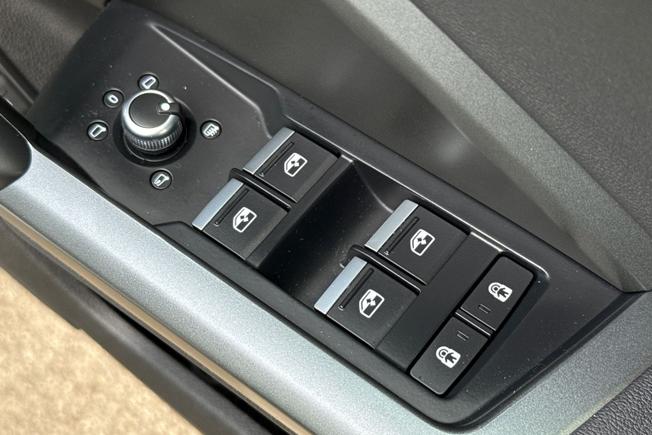 Audi Q3 Photo 33