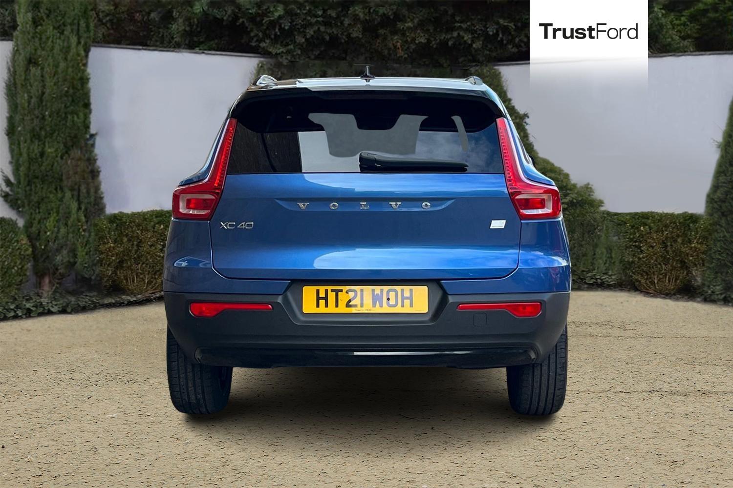 Volvo XC40 Photo 6