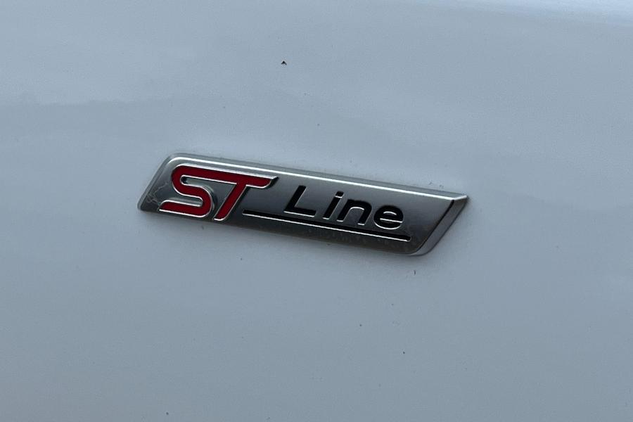 Ford Focus Photo autoimg-1875d74cdd43e8cf7d9d65912a0e46694315aa39.jpg