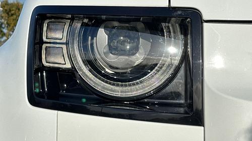 Land Rover Defender Photo autoimg-1876b99209c46dd7d28e244a276a0c3cf46b500c.jpg