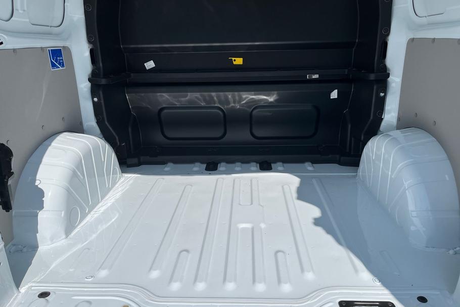 Used Ford TRANSIT CUSTOM LB75UBM 4