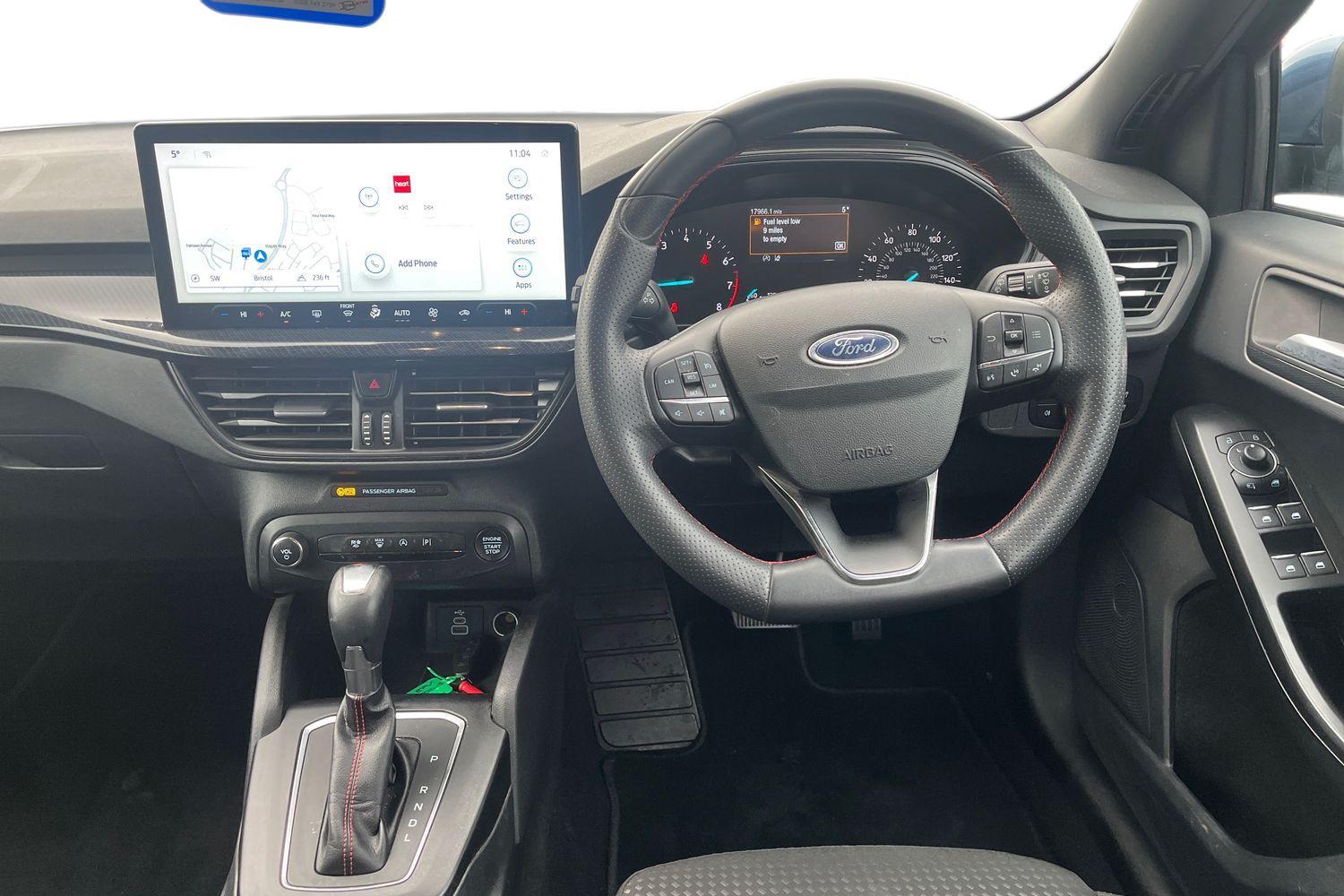Ford FOCUS Photo 10