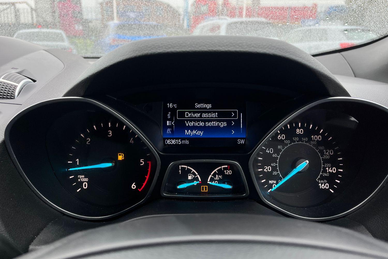 Ford KUGA Photo 12