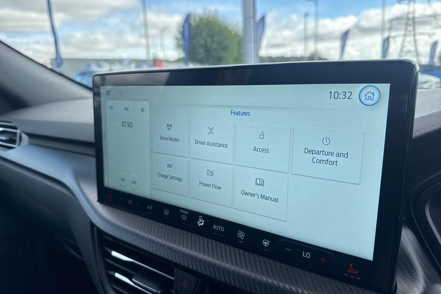 Ford KUGA Photo 27