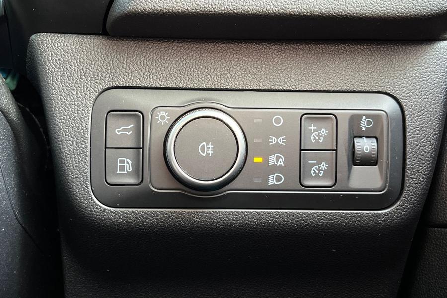 Ford KUGA Photo autoimg-187cdd6641ec0cb7be0b51a8d0cba902d61f11bc.jpg