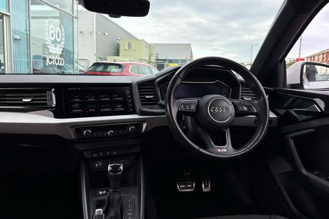 AUDI A1 Photo 40