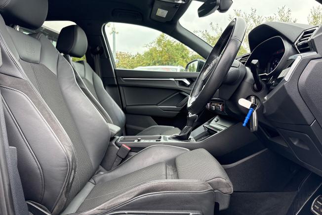 Audi Q3 Photo 26