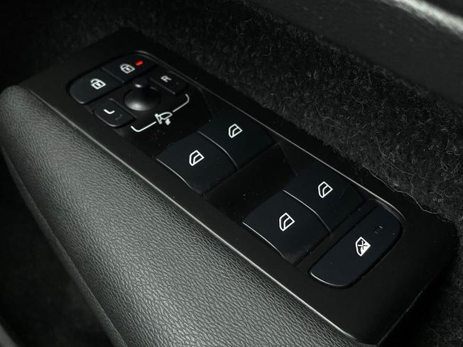 VOLVO Xc40 Photo 34