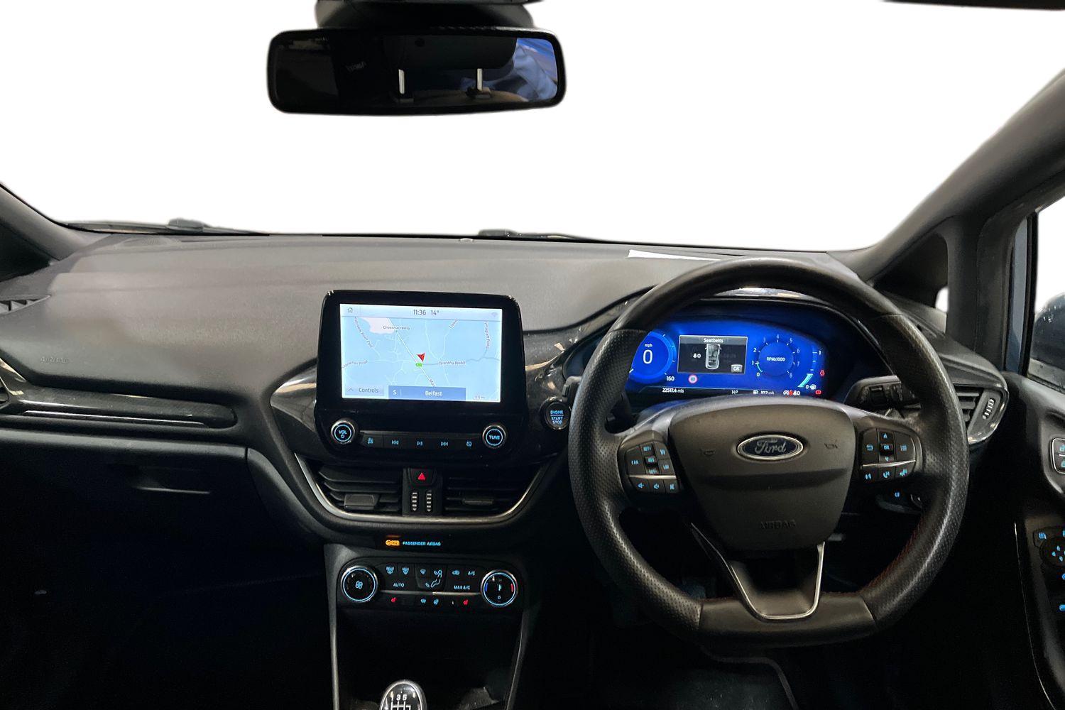 Ford FIESTA Photo 10