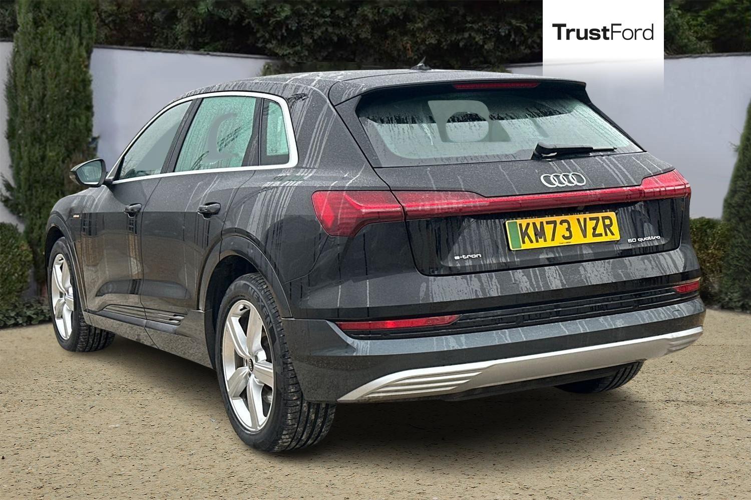 Audi E-TRON Photo 1