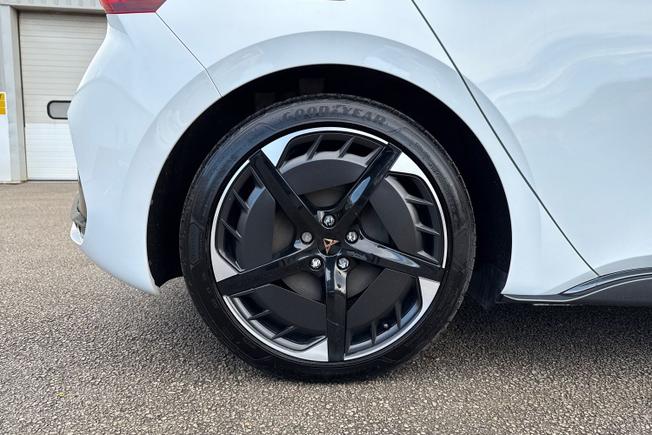 CUPRA Born Photo 22
