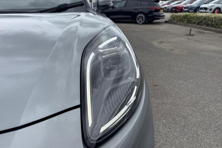 Ford PUMA Photo autoimg-1891871e24572675da4a44ba5fd4514872ccad8d.jpg