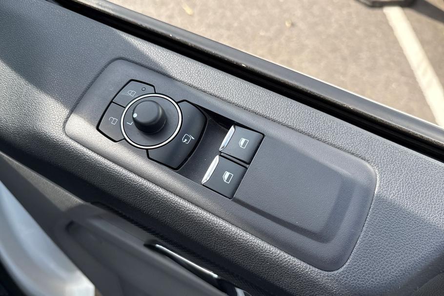 Used Ford Transit Custom BK74PJO 26