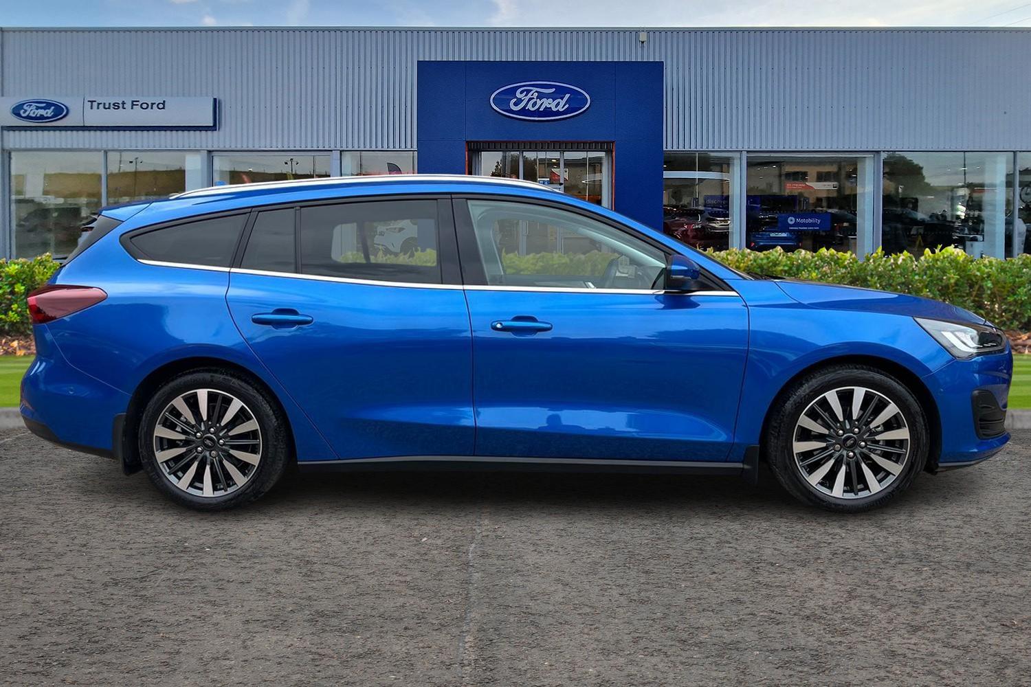 Ford Focus Photo 2