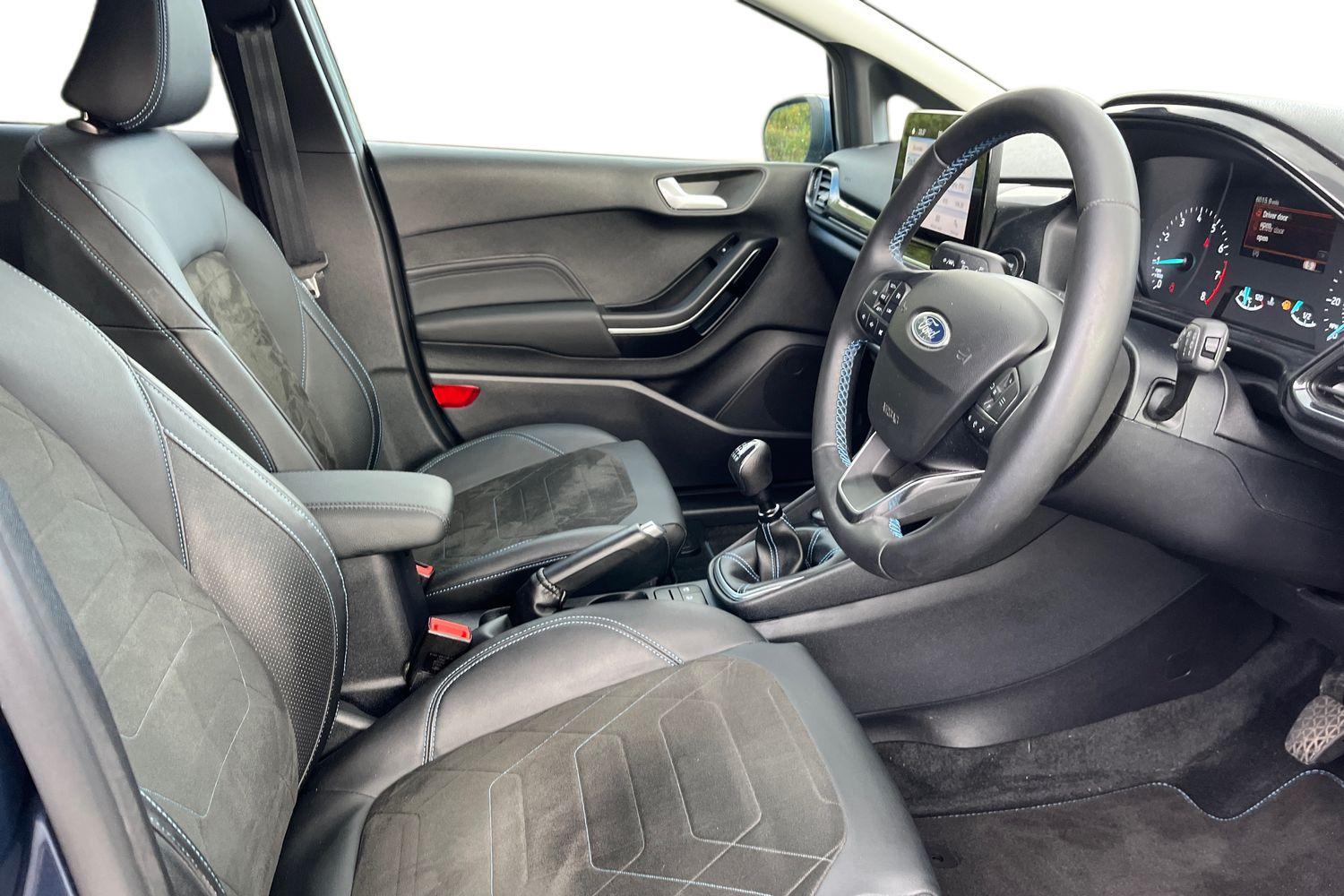 Ford Fiesta Photo 8