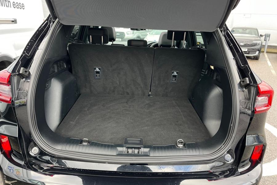 Ford KUGA Photo autoimg-189cbacd28322979a523eb271311c28b808a9394.jpg