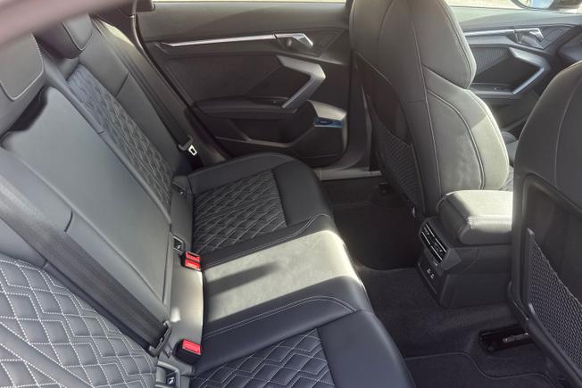 AUDI  S3 Saloon Photo 39