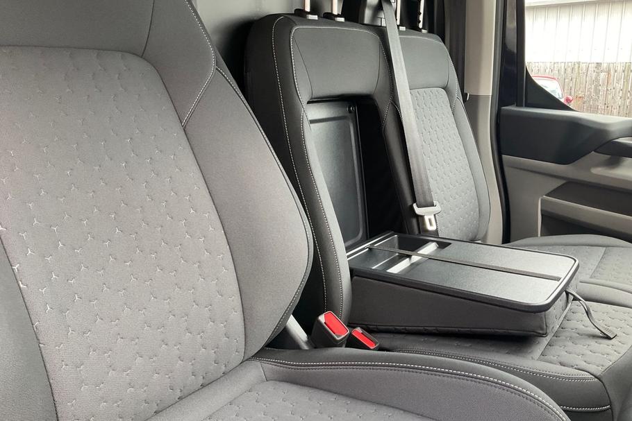 Used Ford TRANSIT CUSTOM KMZ9877 35