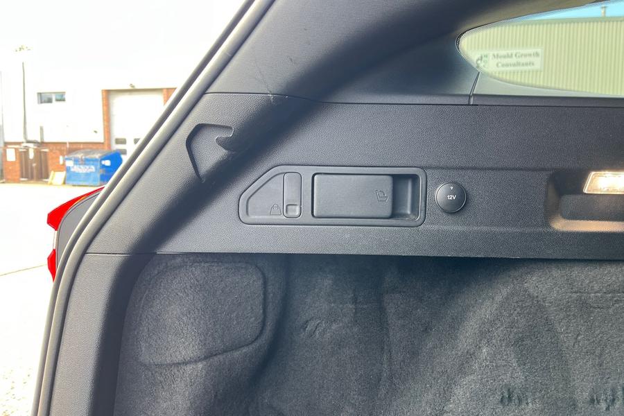 Ford Focus Photo autoimg-189f38f33ad87d82ddfcb0384a17e42950624a0a.jpg